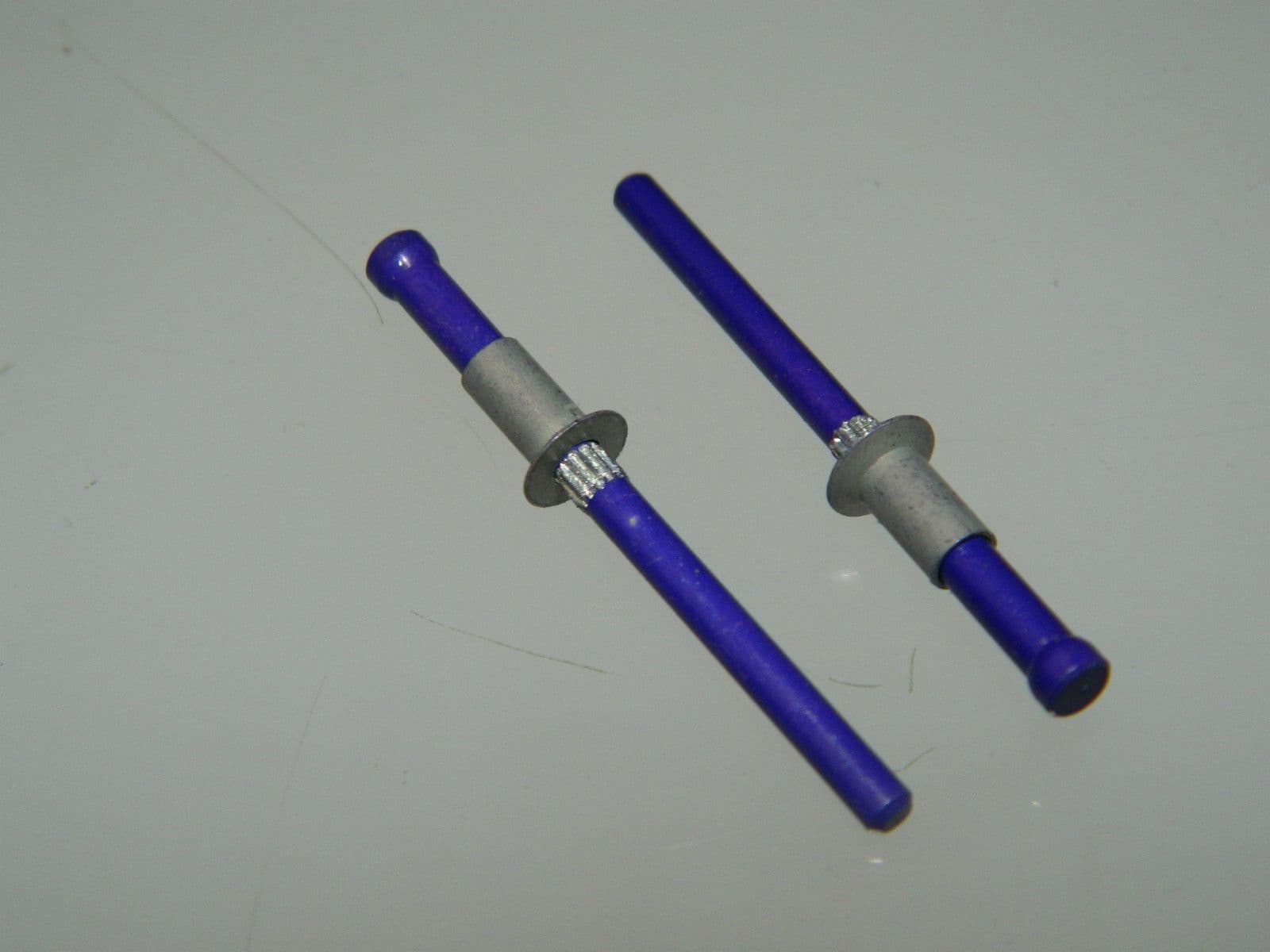 50 x Avdel Rivets 1/8