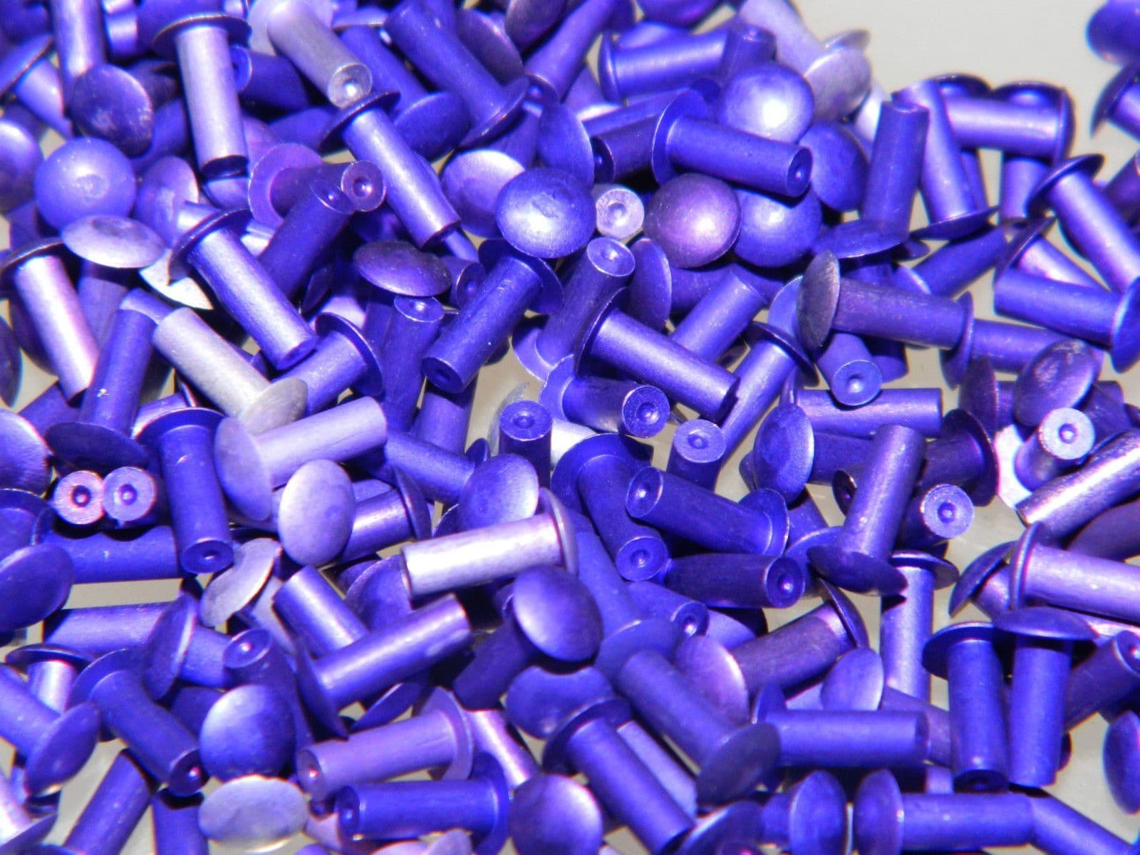 50 x Rivets Mushroom Head Violet Diameter 3/32