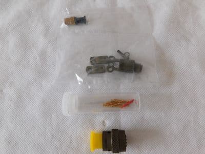 Aircraft 4 Pin Circular Connector, PT06E-8-4PSR [D4B]