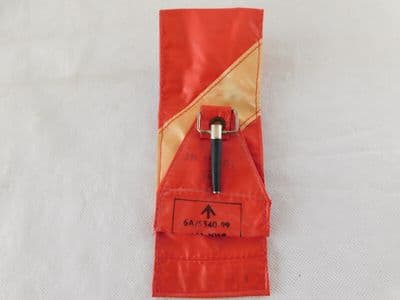 Aircraft Remove Before Flight Protective Plug Flag With Reflective Stripe [PL5]
