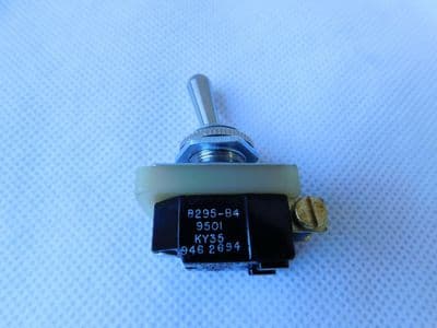 Aircraft Toggle Switch Part No: 8295B4 Length: 4.5cm Approx [1R8D]