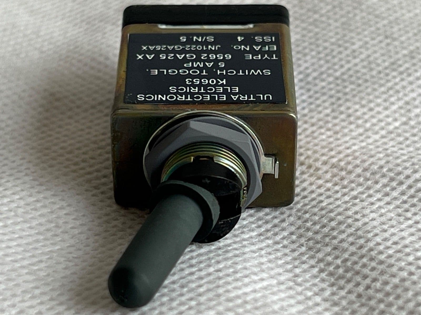 Aircraft Ultra Electronics Toggle Switch 2 Pole 2 Position 5A K0653 1R8D