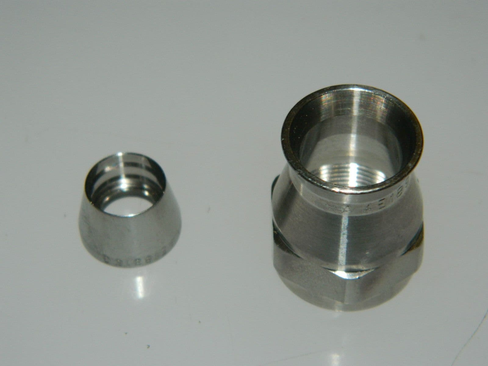 Angled Pipe Fitting With Aeroquip Socket AE18915G K3