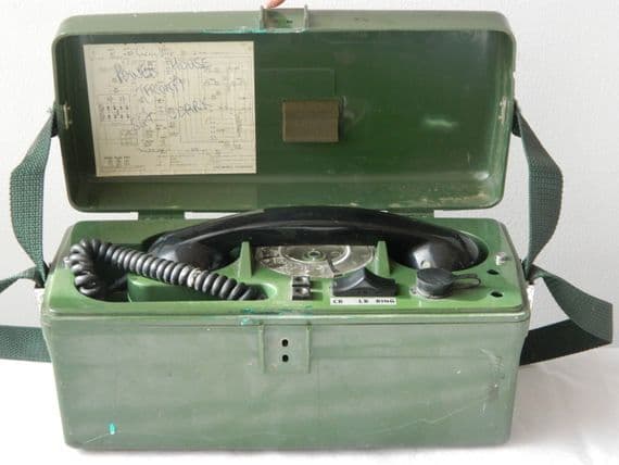 Army PYE704B Linesman's Field Telephone, Film TV Prop, Spares/Repair [1R12C]