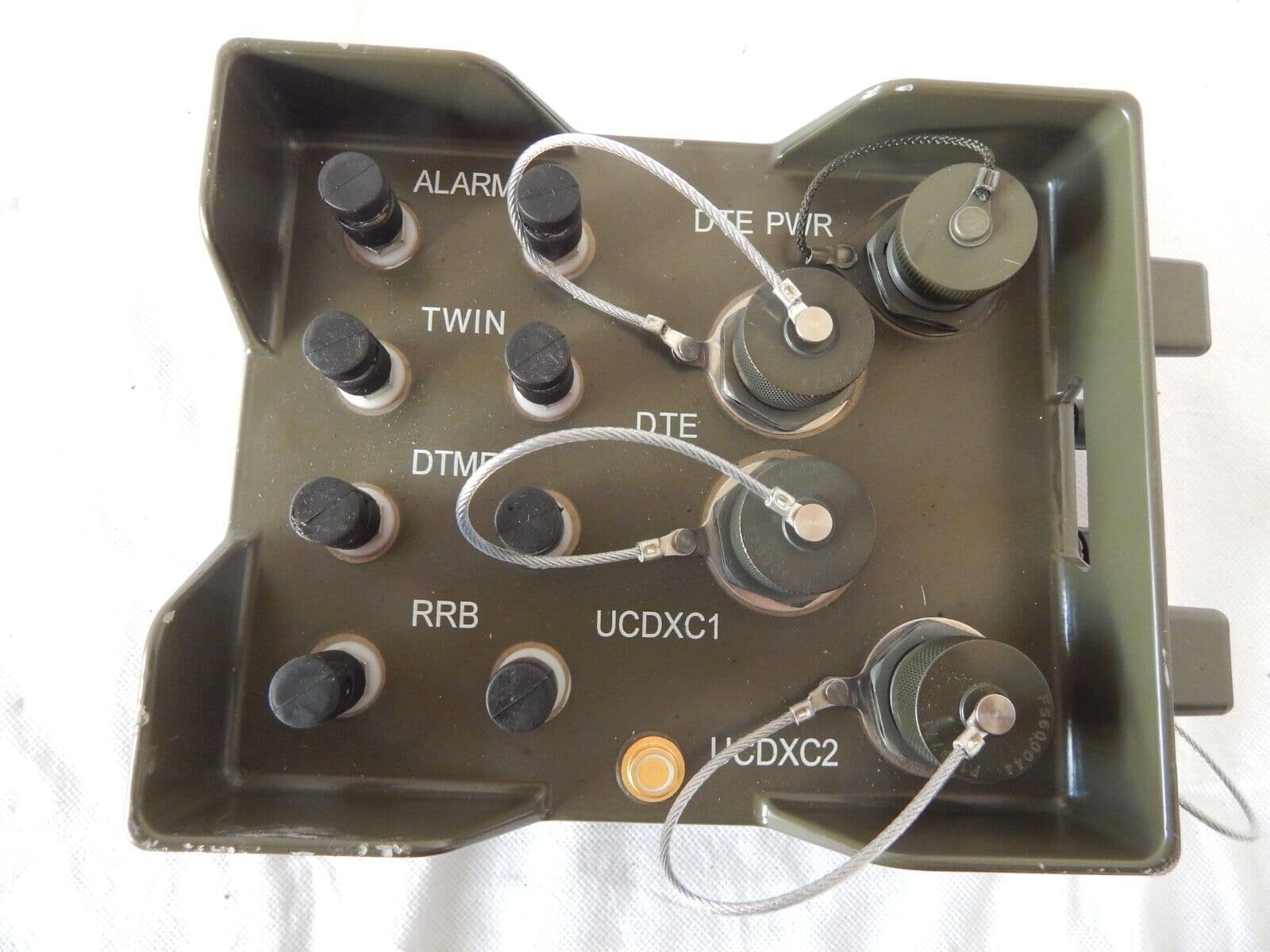 Bowman Radio Army Land Rover FFR Interface Unit Comms Equipment TR6B