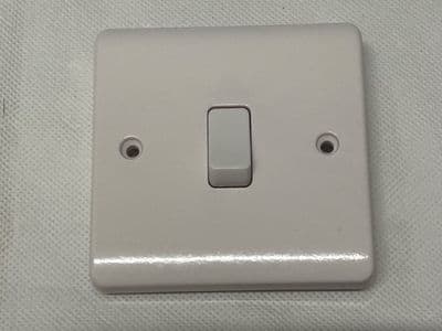 Box Of 10 Ashley 1 Gang 1 Way Wall Light Switch, 10A [GR7C]