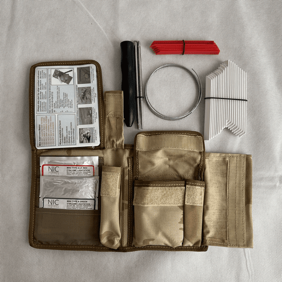 British Army Personal Mine Extraction Kit In Desert DPM Pouch, EOD009700 [1R7D2]