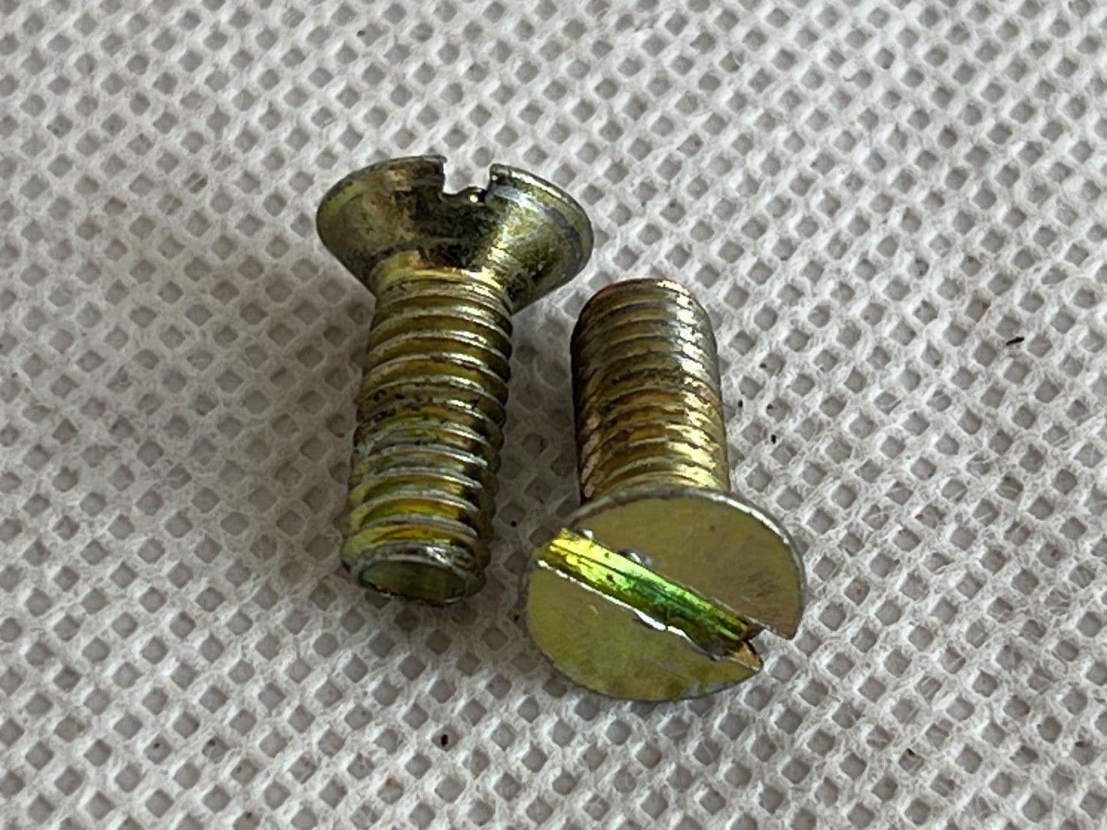 Chrome Locking T Handle With 2 Keys Lock and Fixings 1R8C