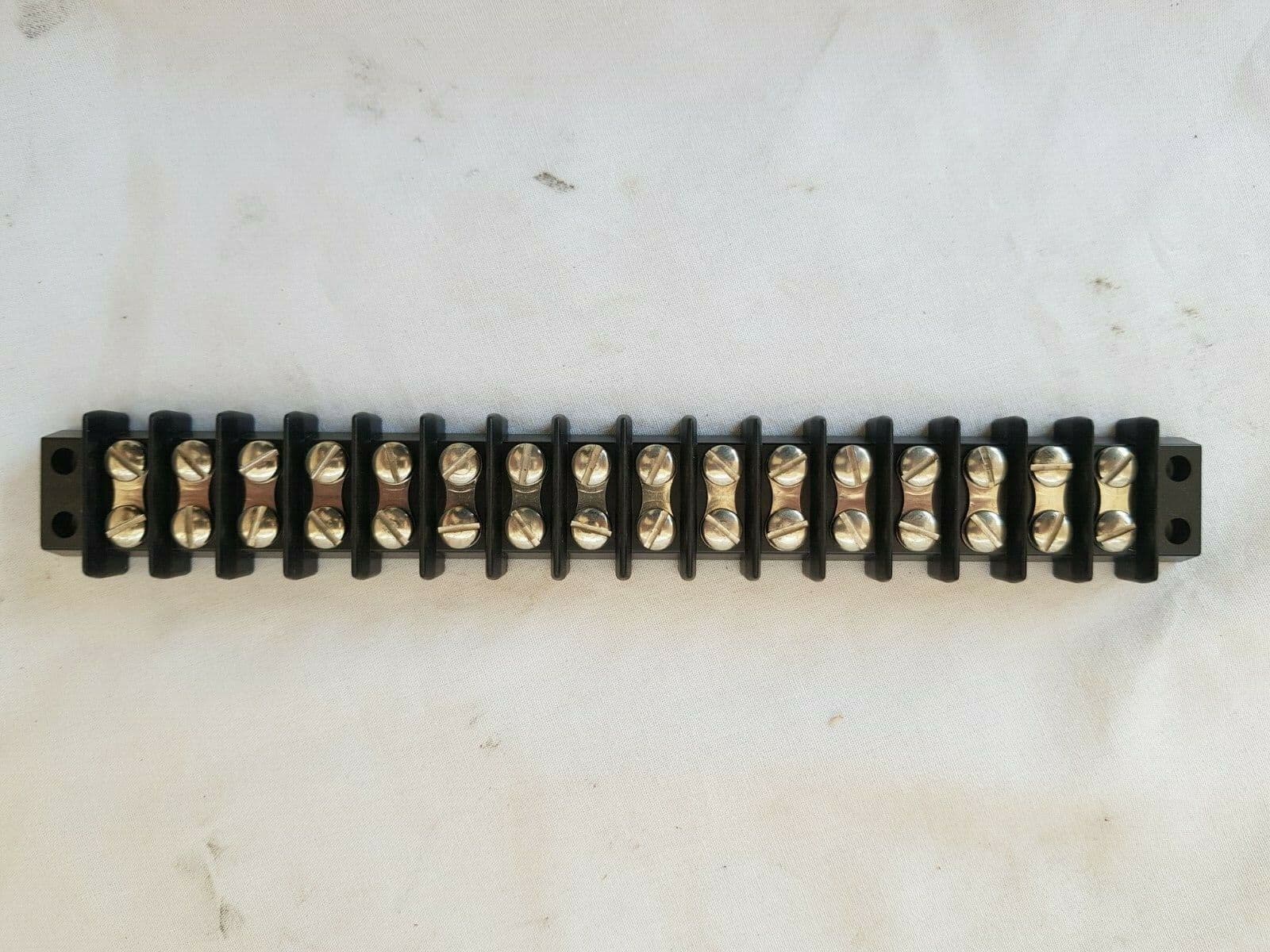 Cinch Terminal Block 16 Way Double Row GR2D