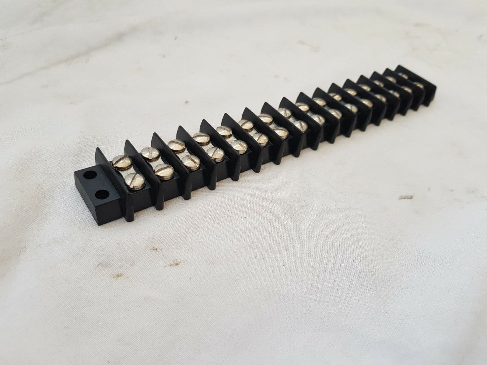 Cinch Terminal Block 16 Way Double Row GR2D