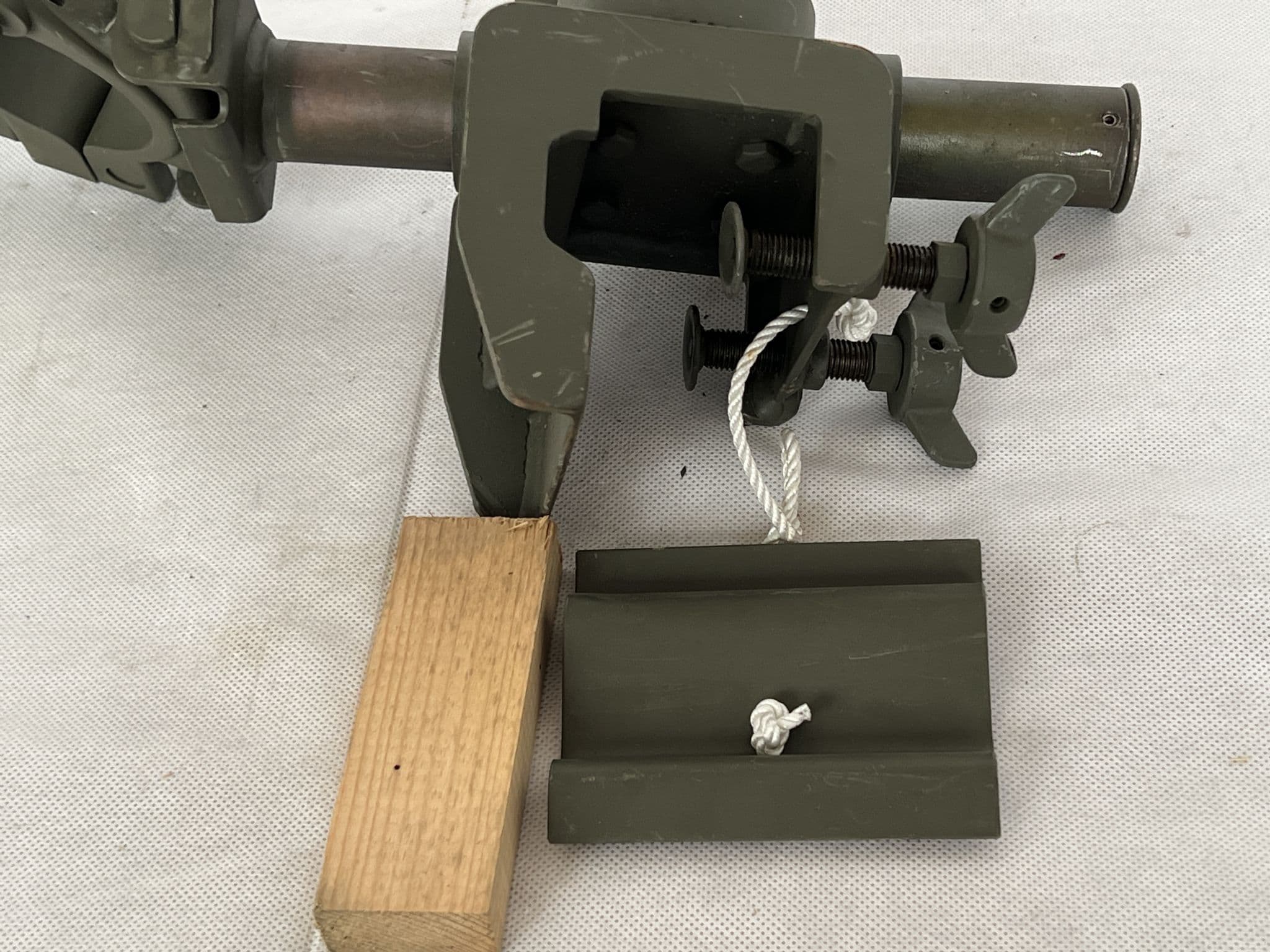Clansman Army Military Radio Land Rover FFR Clark Mast Clamp With ...