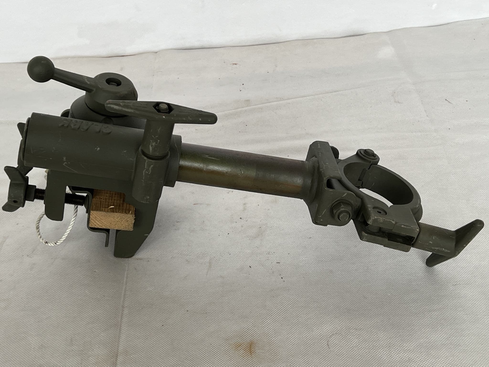 Clansman Army Military Radio Land Rover FFR Clark Mast Clamp With ...