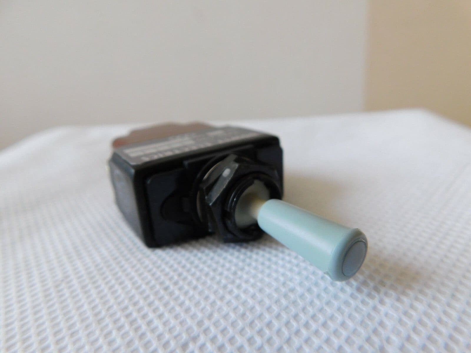 Dowty Electrics Aircraft Toggle Switch Type 1260 Single Pole Spring ...