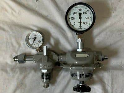 DRÄGER TESCOM D14425-15-00 Pressure Regulator with Gauges [GR402D]