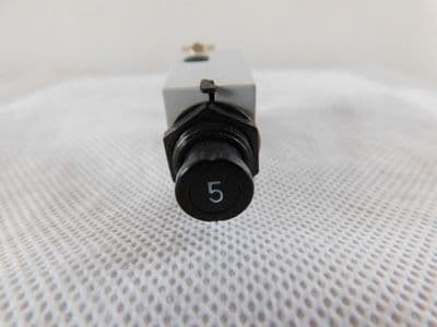 E-T-A- Aircraft 5A Aircraft Circuit Breaker, Part No 483-G315-K1M1-L150Z  [D5B]