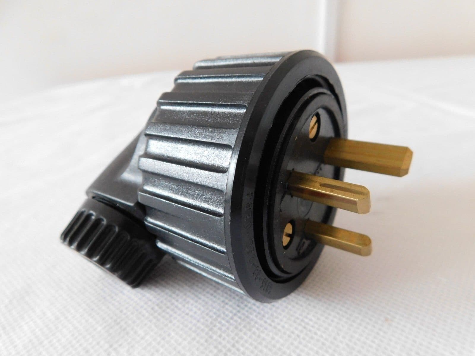 Ex Army Military 3 Pin Right Angle Generator Festoon Plug D8C