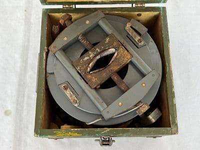 Ex Military MK.2 No 8 Fuze Extractor, Comes In Olive Green Case [D6E]