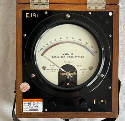 Ex RAF AC Voltmeter 0-150 Volts, 400 & 1200-2400 Cycles, In Case [D5E]