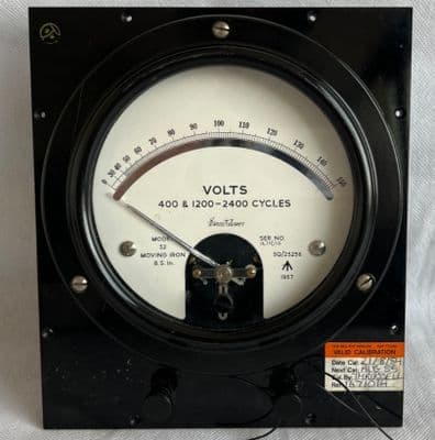 Ex RAF AC Voltmeter Moving Iron 0-150 Volts, 400 & 1200-2400 Cycles [D4C]