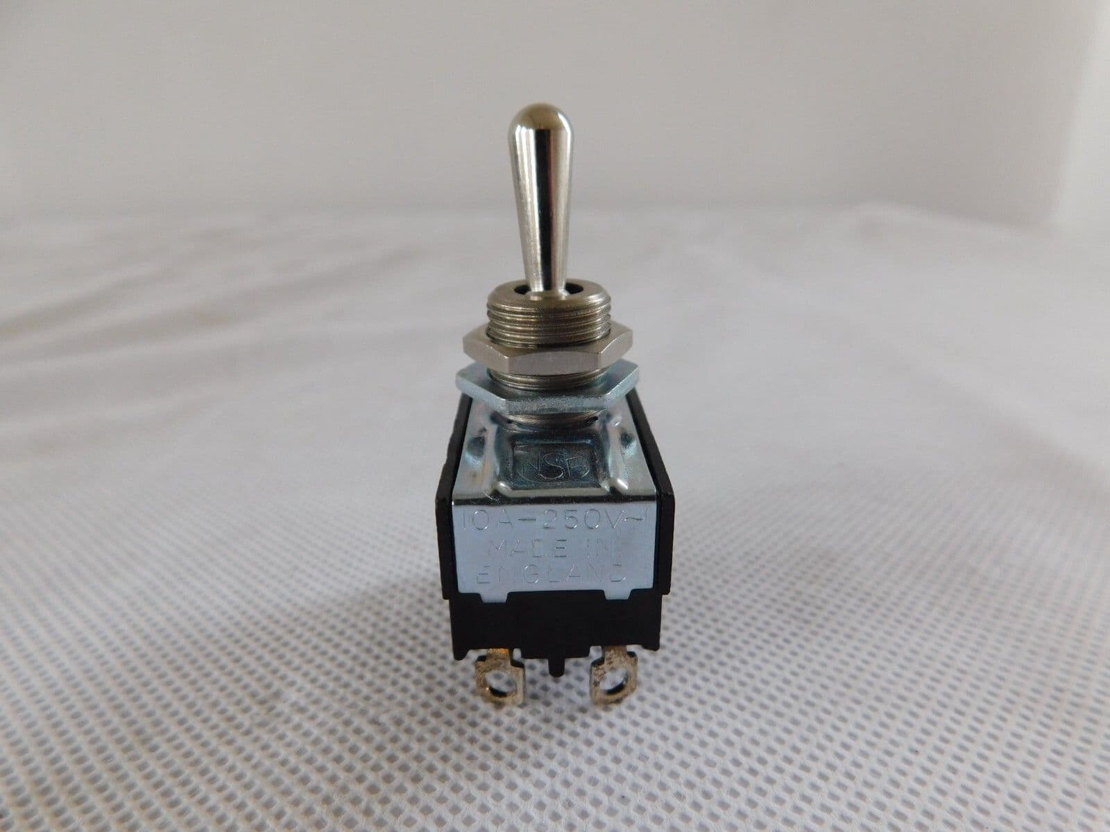 Ex RAF Aircraft 2 Position 2 Pole Toggle Switch Part No 8825-K5-8812 D5D