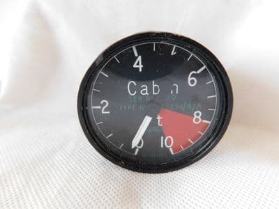 Ex RAF Aircraft Cabin Altimeter, Type M2355 [D5B]