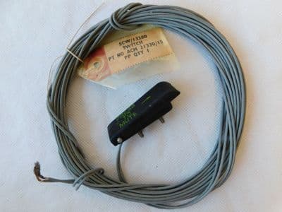 Ex RAF Aircraft Mute Switch, Part No ACM 21330/15 [1R4C]
