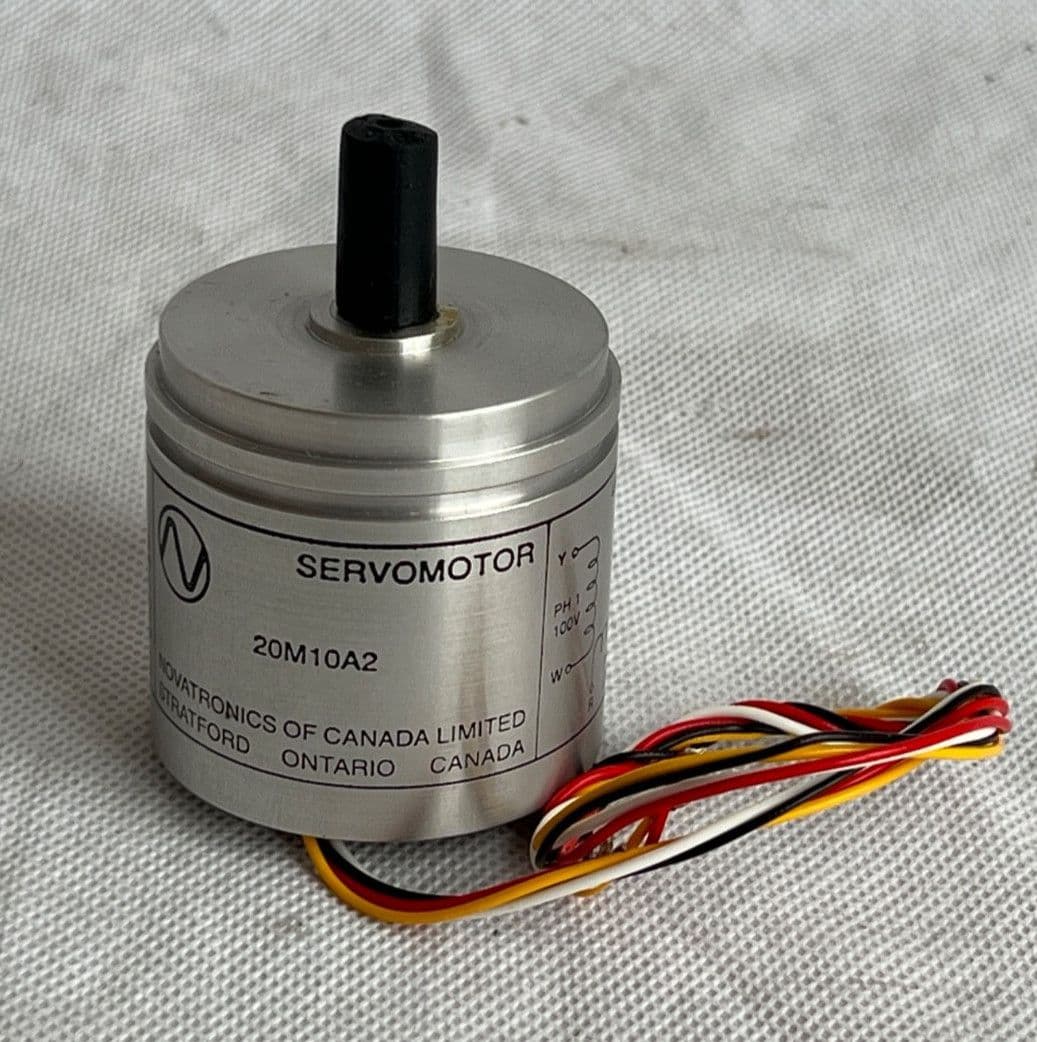 Ex RAF Aircraft Novatronics Servo Motor 400Hz Part No 2088199-1 1R8E