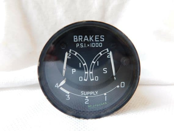 Ex RAF Dominie HS125 Brakes Triple Pressure Gauge Ref No: 6A/4339759 [1R2A]