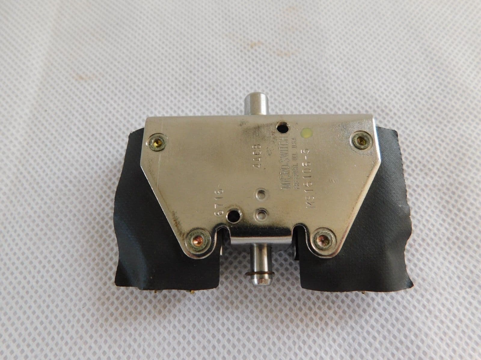 Ex RAF Honeywell Interlock Door Switch Part No MS16106-5 D5D