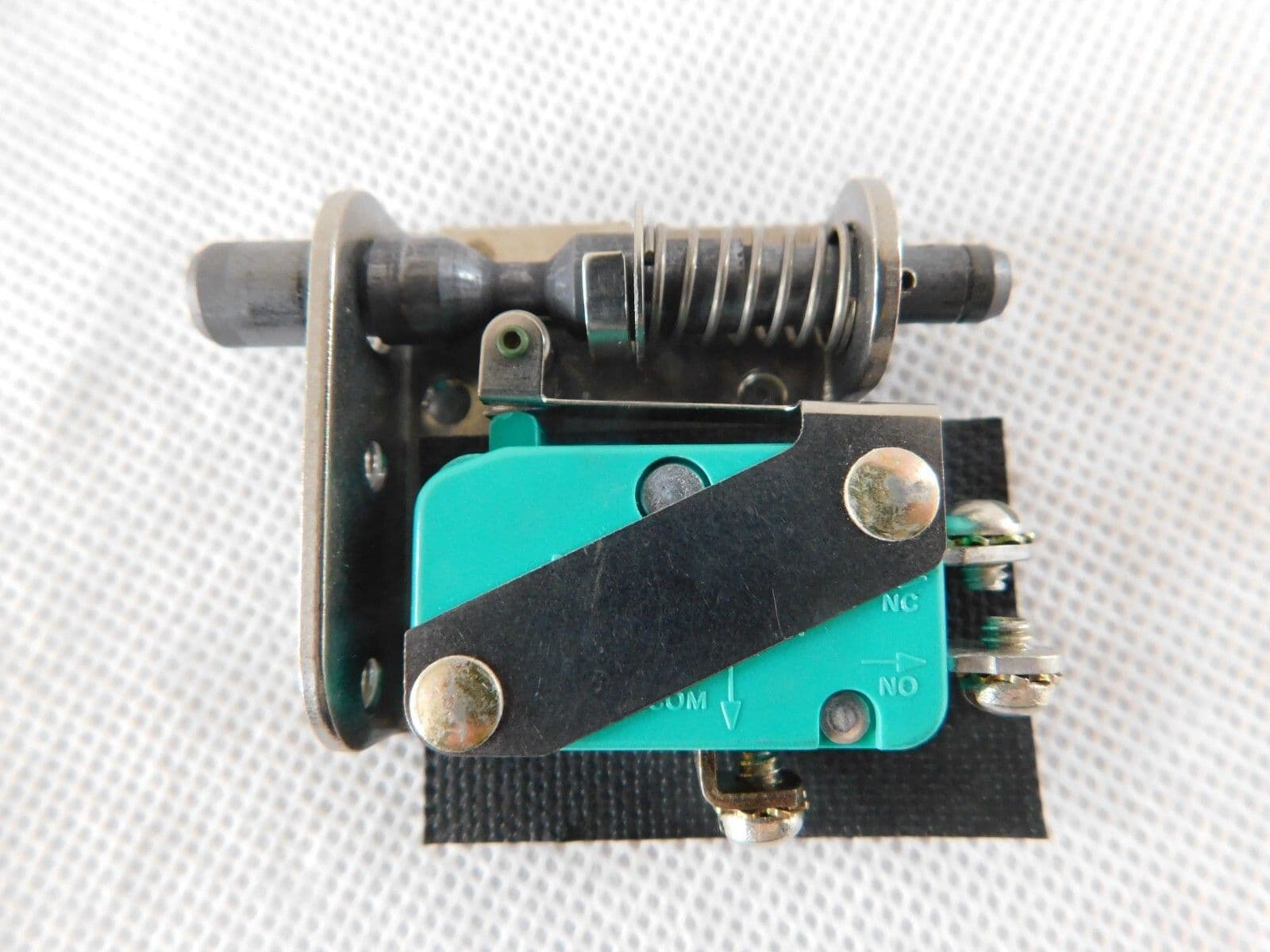 Ex RAF Honeywell Limit Micro Door Switch Part No MS16106-1 D5C