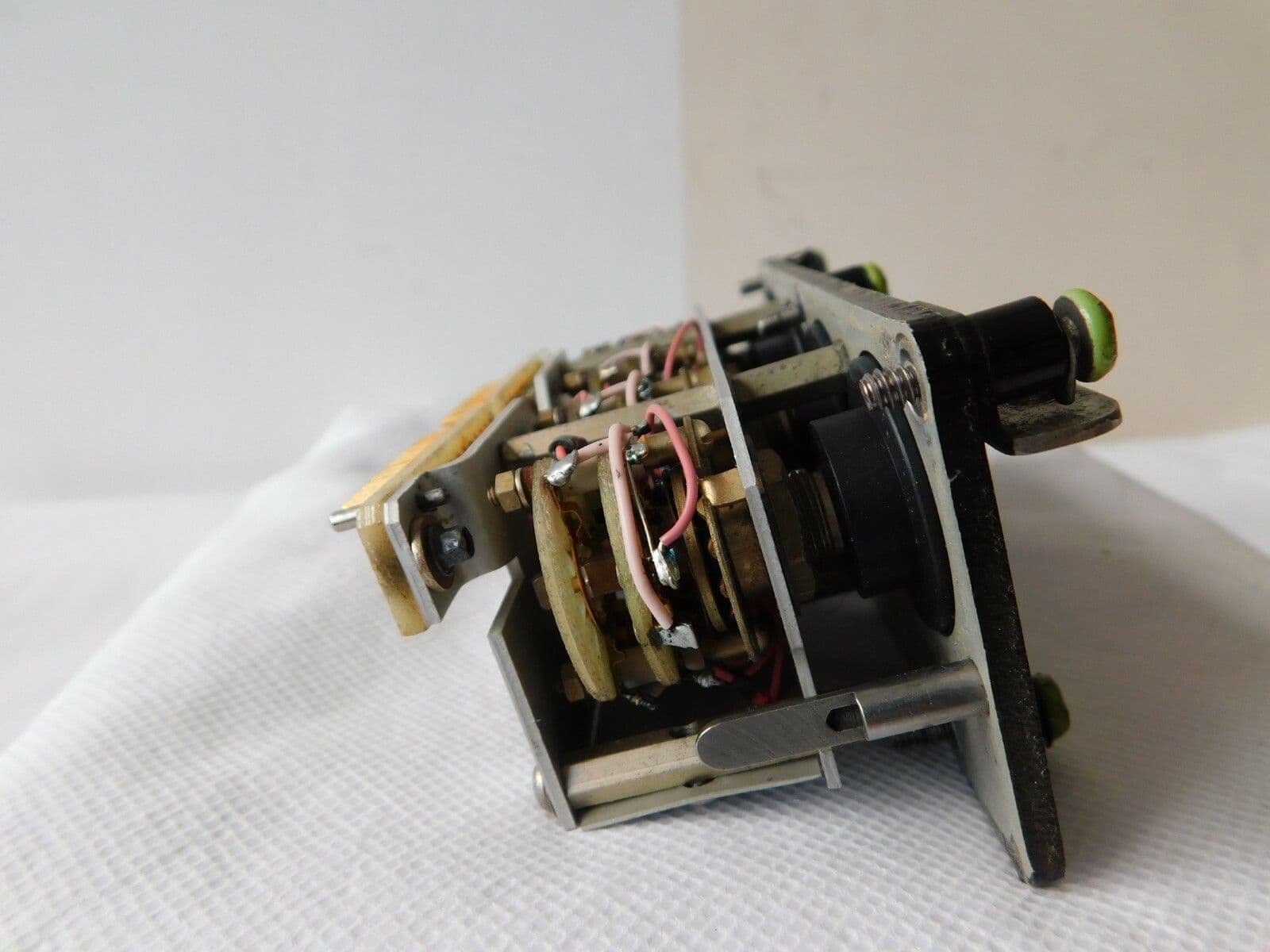Ex RAF HS146 Aircraft Mode 2 Control Unit From ZE700 1R1D