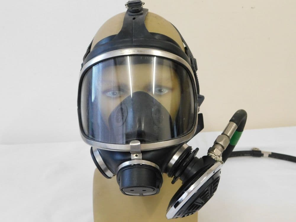 Ex RAF MK9 Oxygen Mask And Regulator Assembly 1R4C