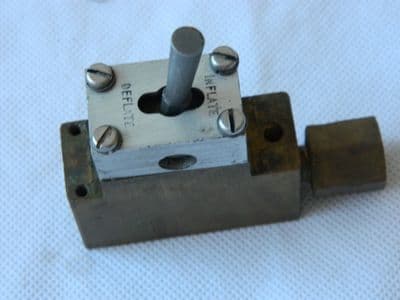 Ex RAF Nitrogen Tyre Inflation Inflate, Deflate Switch Valve [1R5E]