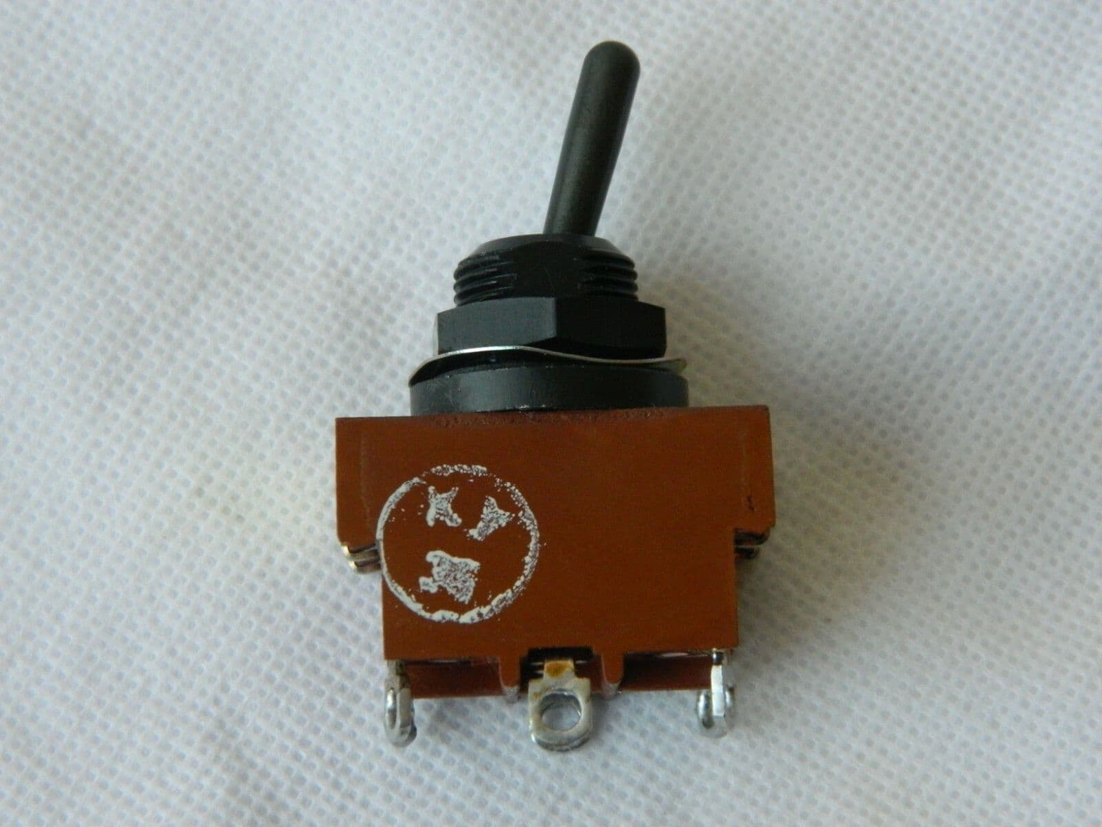 Ex RAF Toggle Switch 2 Pole Change Over 2 Position 1R7C