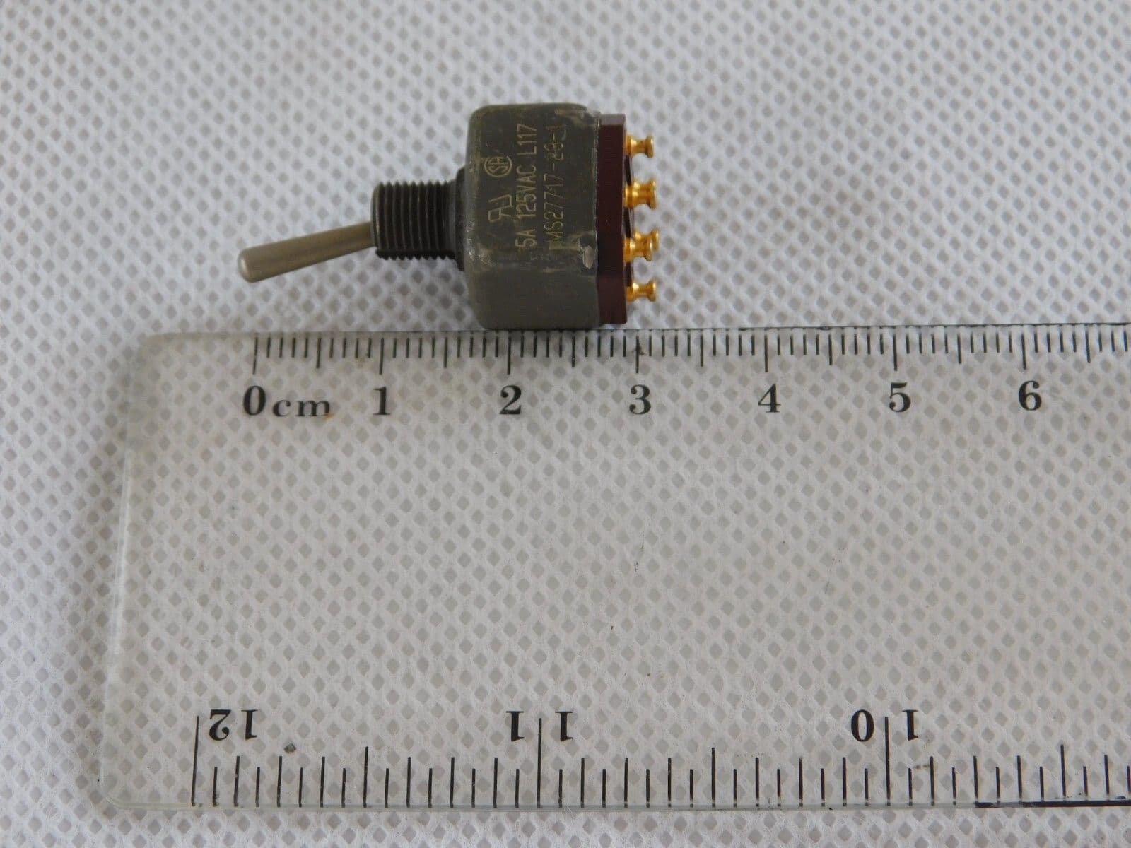 Honeywell 2TW1-3 Mini 2 Way 2 Position Toggle Switch With Fixings D6B