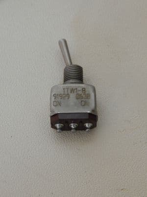 Honeywell Momentary Action Miniature Aircraft Toggle Switch, 1TW1-8 [1R10D]