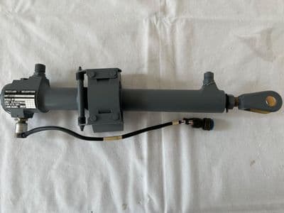 Lynx Helicopter Nose Steering Jack, Part No. WG0373-0050-045 [PL57]