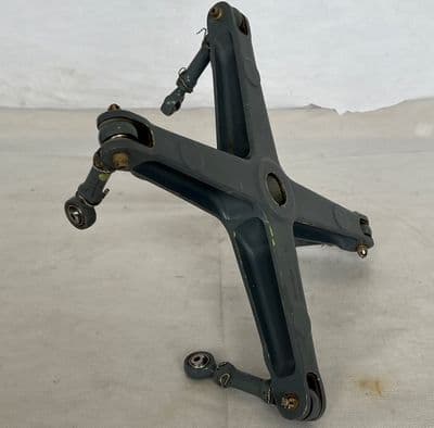 Lynx Helicopter Pitch Change Beam Assembly, WG0068-0491-043 [D6E]