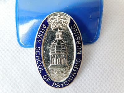 Miltary Army School Of Psychiatric Nursing Pin Badge, New [1R6C]