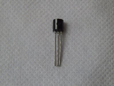 Motorola Amplifier Transistor, 2N3904, NPN, 60V, 0.31W, 0.2A, TO-92 [3R1D, EC47]