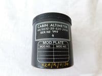 Nimrod Aircraft Cabin Altimeter Ref No: 6A/6202958  [1R5A]