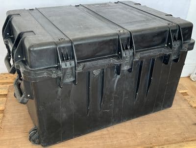 Peli Hardigg Black IM3075 Storm Case With Carry Handles and Wheels [PC37]