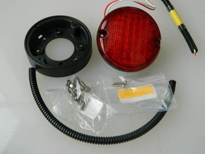 Perei 24V LED Fog Lamp Red 95mm Circular with Mounting Plate [1R7D]