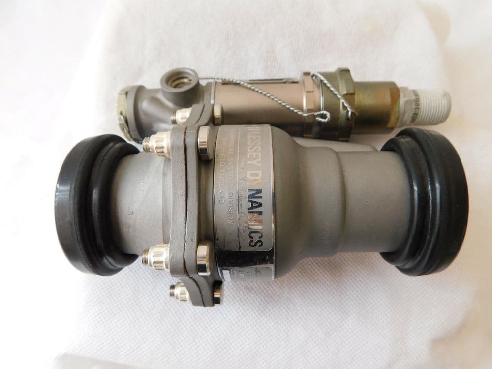 Plessey Dynamics On Off Air Control Valve Type SOV300 MK2 1R6C
