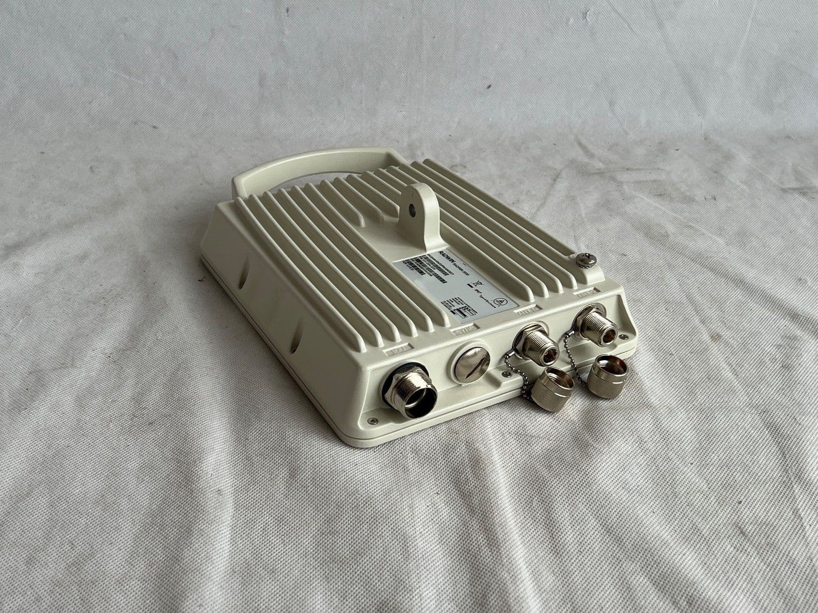 Radwin 2000 C Series Out-Door Wireless Link RW-2954-0200 New 1R8E