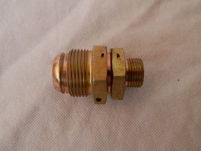 Reducer Adaptor, 1