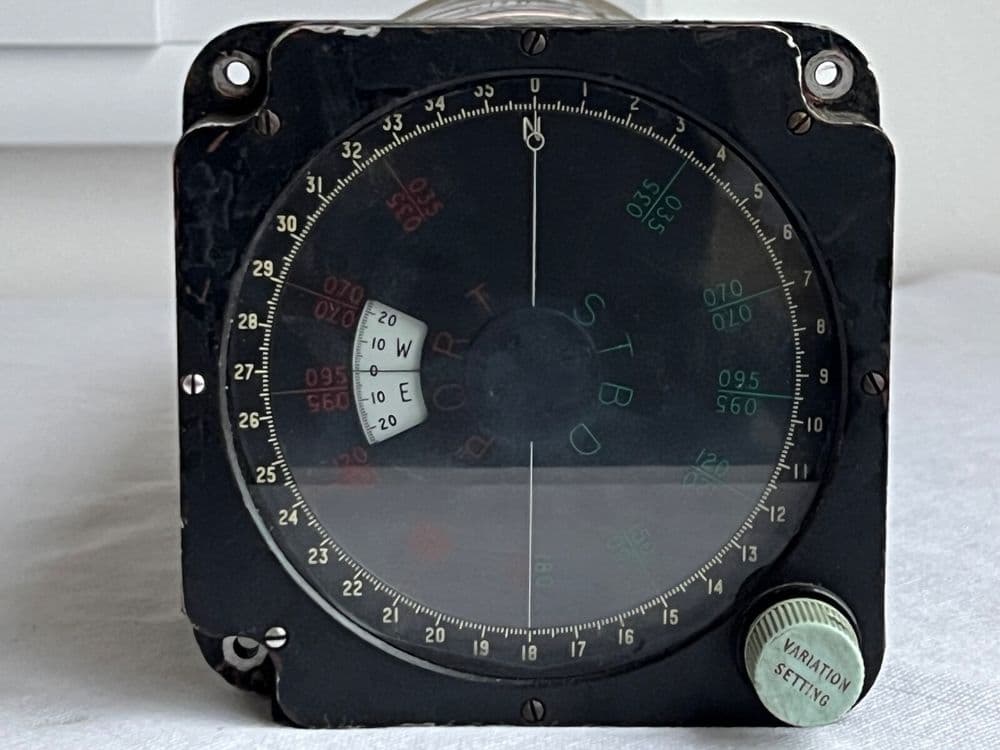 Sea King Helicopter Starboard and Port Compass Master Indicator Gyro D4E
