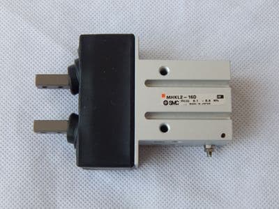 SMC MHKL2-16D Air Chuck Press, 0.1-0.6MPa, IV/IX [1R7D]