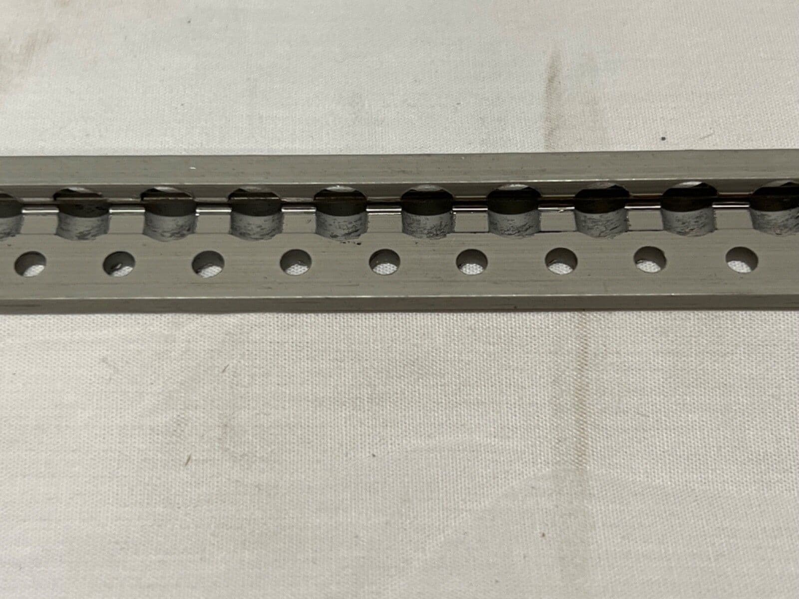 Tornado Aircraft Dzus Aluminium Mounting Rail 26 Long PAN3811-068 GR400B