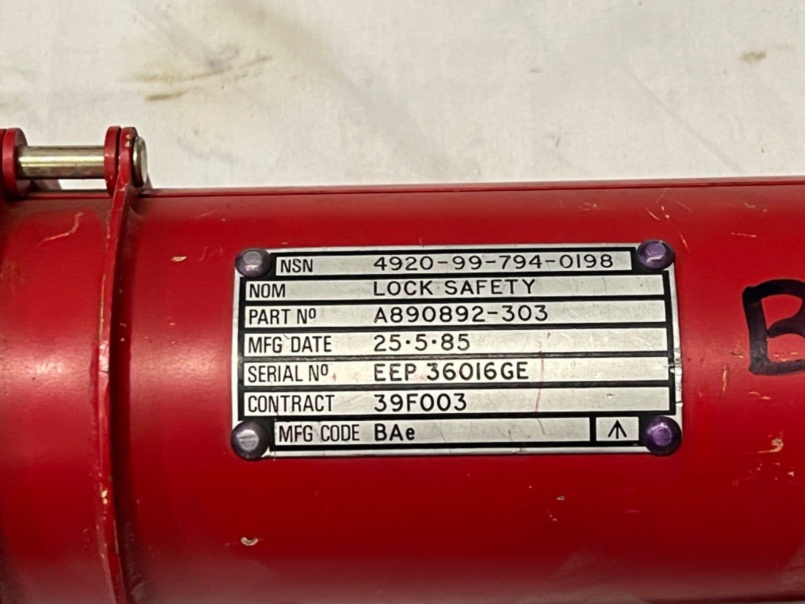 Tornado Aircraft M1469 Safety Probe Lock With Pip Pins A890892-303 GR7C